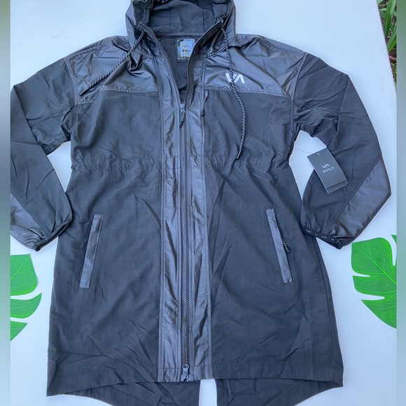 🖤RVCA Matte Shine Parka🖤 - Picture 2 of 16